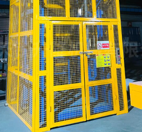 自贡货梯可以安装在室外吗